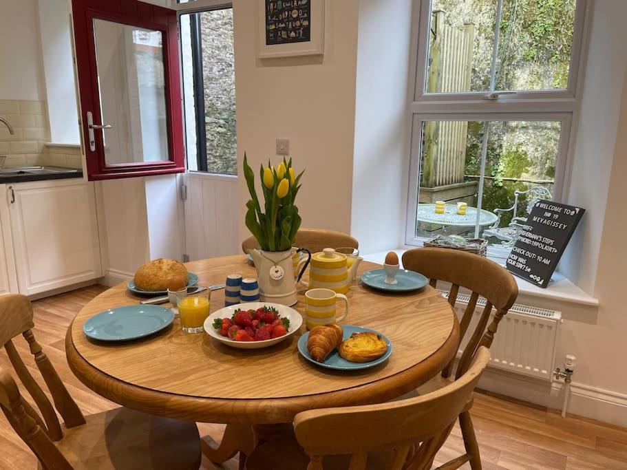Fabulous 2 Bed Cottage - Outstanding Sea Views Mevagissey Exterior photo